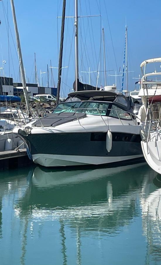 Une Nuit Sur Un Bateau Linge & Menage Inclus La Rochelle  Eksteriør billede