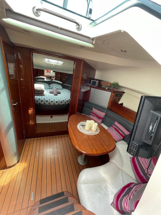 Une Nuit Sur Un Bateau Linge & Menage Inclus La Rochelle  Eksteriør billede